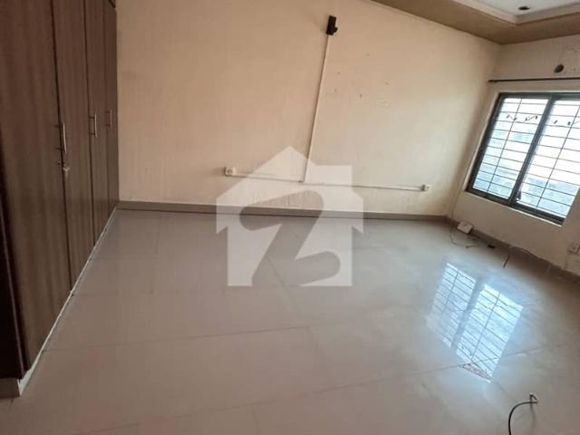 Office for rent in Rawalpindi, Islamabad Capital Territory