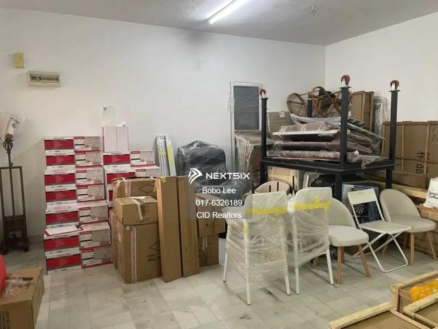 Shop for sale in Johor