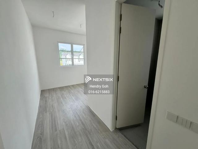 Shop for sale in Johor