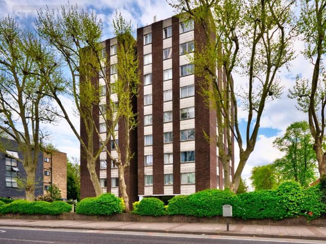 Apartment for rent in Manor Park, Greater London