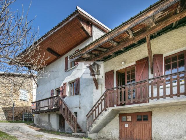 Maison vente à Chambéry, La Table