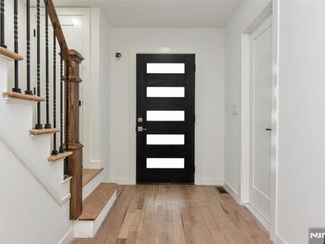 House for sale in River Edge, New Jersey
