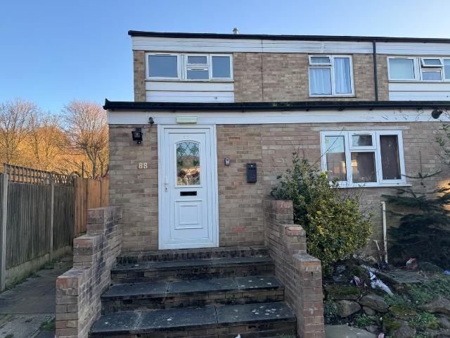 Studio for rent in Barracks, Canterbury