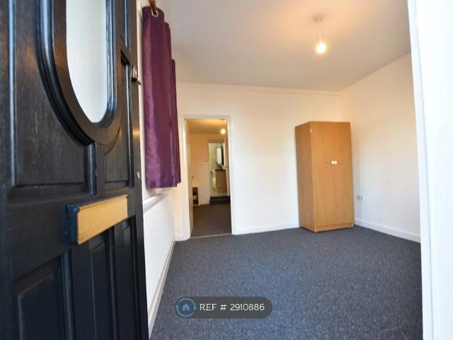 House for rent in Spring Park, Luton
