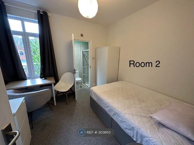 Room for rent in Highfields, Old Wharf