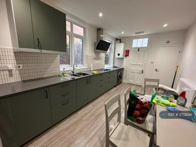 House for rent in Highfields, Old Wharf