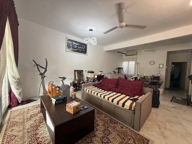 Terraced House for sale in Seri Kembangan, Majlis Bandaraya Subang Jaya