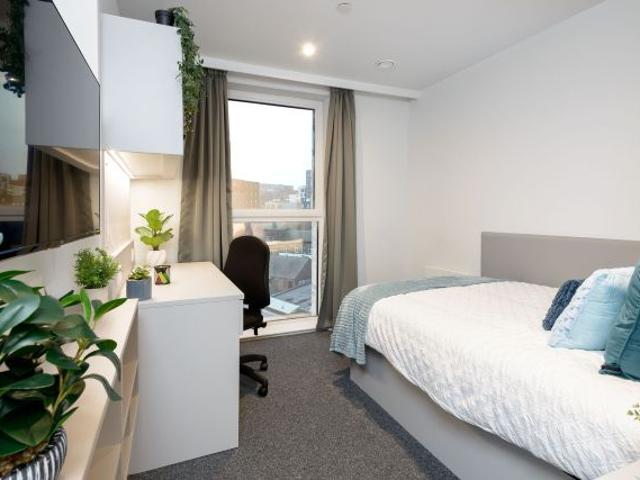 Room for rent in City Centre, South Yorkshire