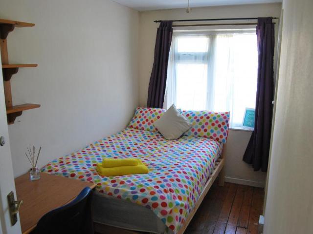 House for rent in Hales Place, The Bridge