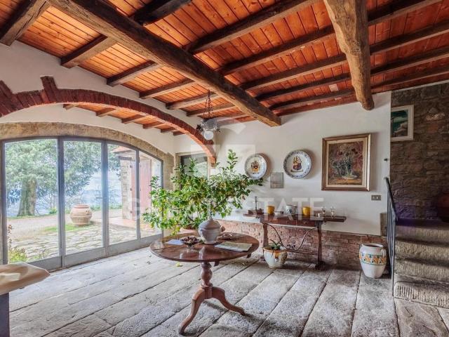 Casa in vendita a Castelfranco Piandiscò, Toscana