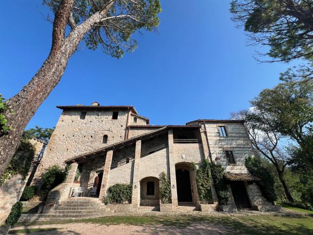 Casa in vendita a Monte Celso, Marche