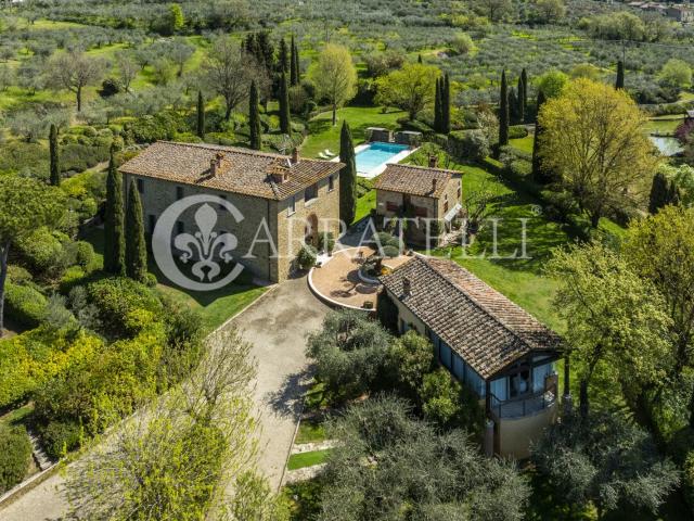 Casa in vendita a Madonna di Mezzastrada, Palazzo Del Pero
