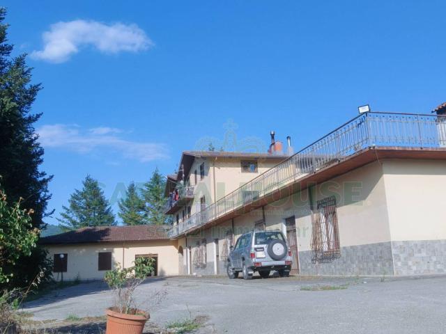 Rustico in vendita a Altavilla Irpina, Campania