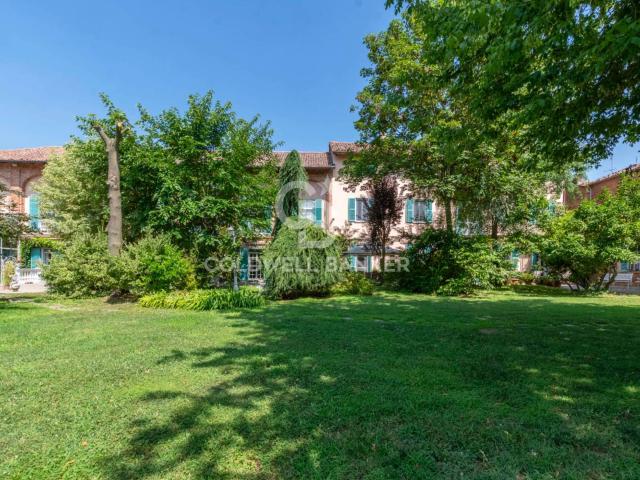 Villa Indipendente in vendita a Piemonte, Asti