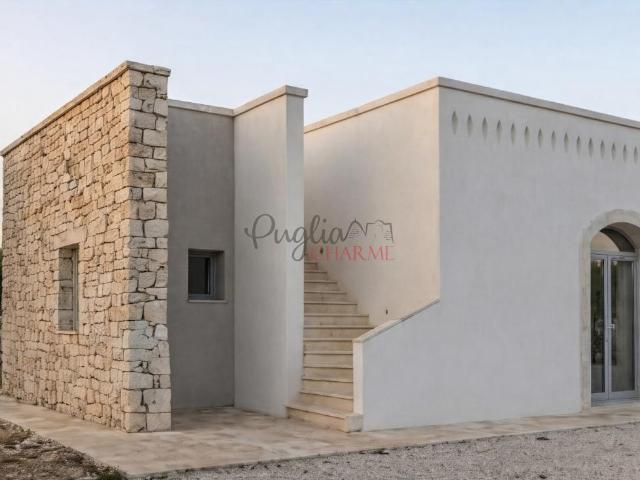 Locale Commerciale in vendita a Puglia, Brindisi