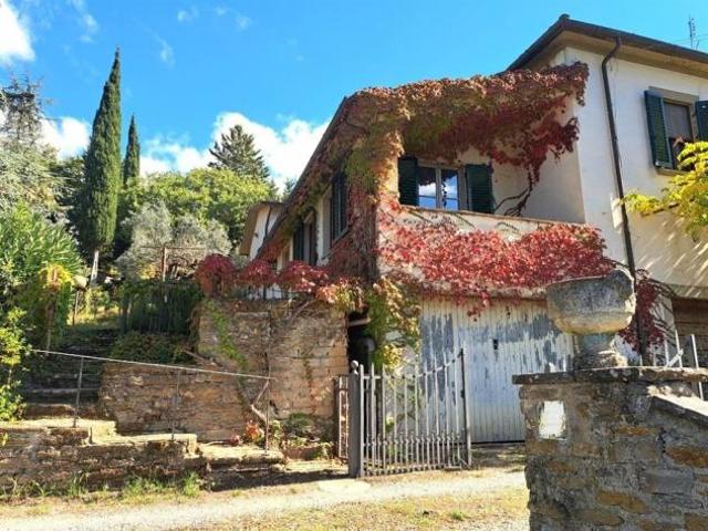 Terreno in vendita a Palazzo Del Pero, Toscana