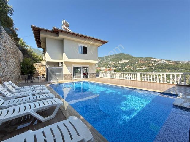 Tepe, Alanya içerisinde kiralık Villa