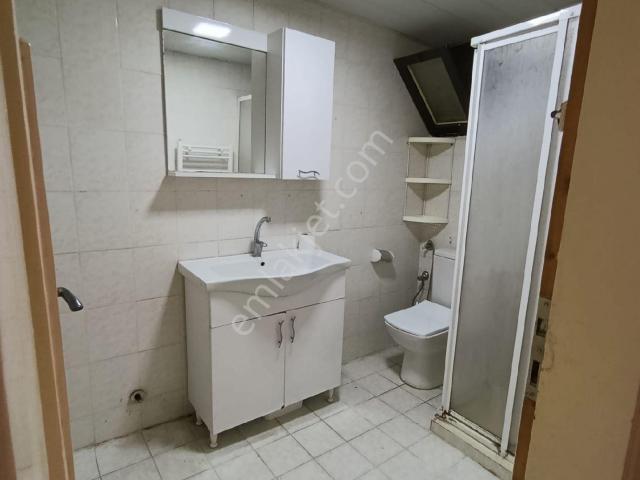Bayrakli, İzmir içerisinde kiralık mülk