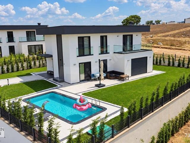 Tepeören Mahallesi, Tuzla içerisinde satılık Villa