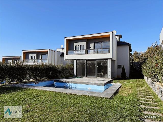 Tuzla, İstanbul içerisinde satılık Villa