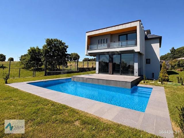 Tuzla, İstanbul içerisinde satılık Villa