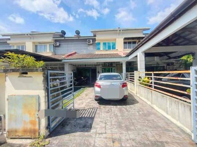Terraced House for sale in Tanjong Sepat, Selangor