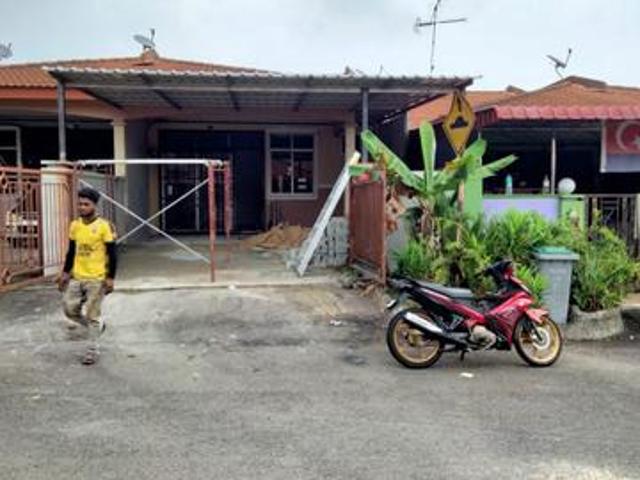 Terraced House for sale in Kluang