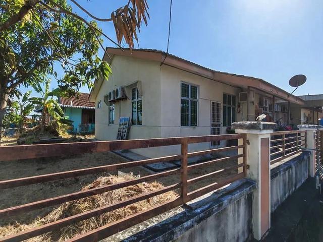 Terraced House for sale in Pendang