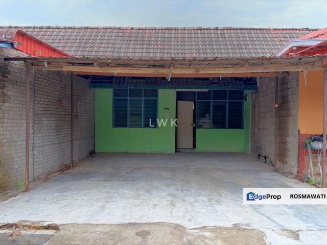 House for sale in Tanah Merah