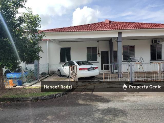 Terraced House for sale in Arau