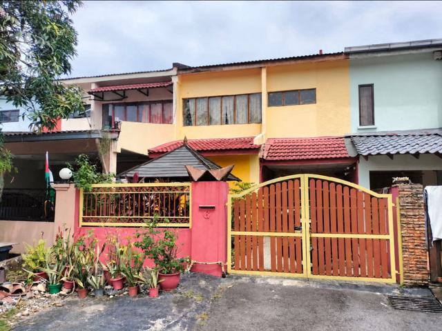 Terraced House for sale in Langat, Selangor