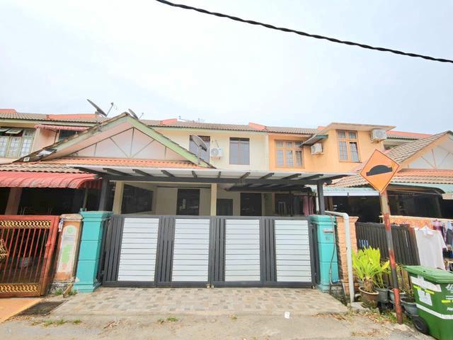 Terraced House for sale in Balok, Pahang