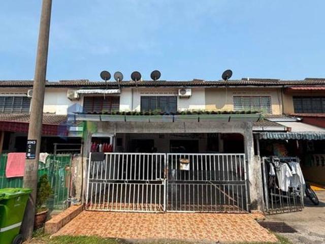 Terraced House for sale in Kuantan