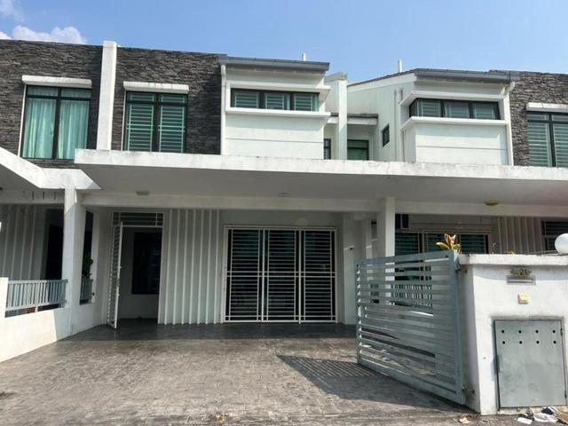 Terraced House for rent in Tanjong Sepat, Selangor