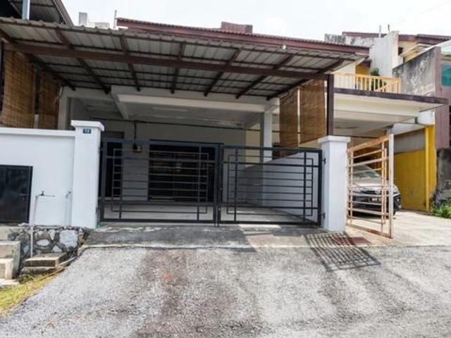 Terraced House for sale in Tanjong Sepat, Selangor