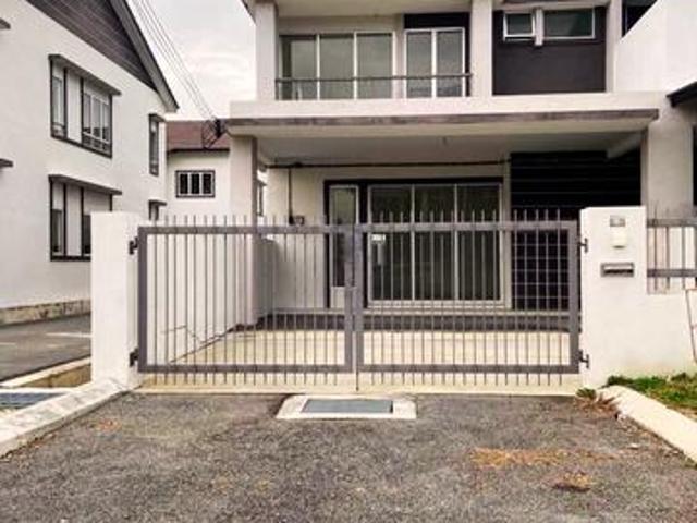 Terraced House for sale in Lumut, Manjung