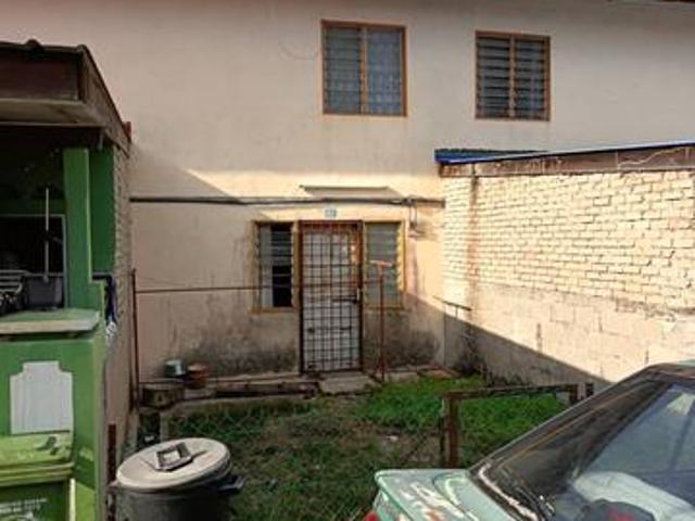 Terraced House for sale in Raub