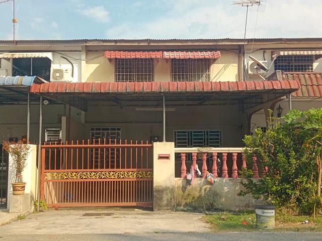 Property for sale in Perak, Pantai Remis