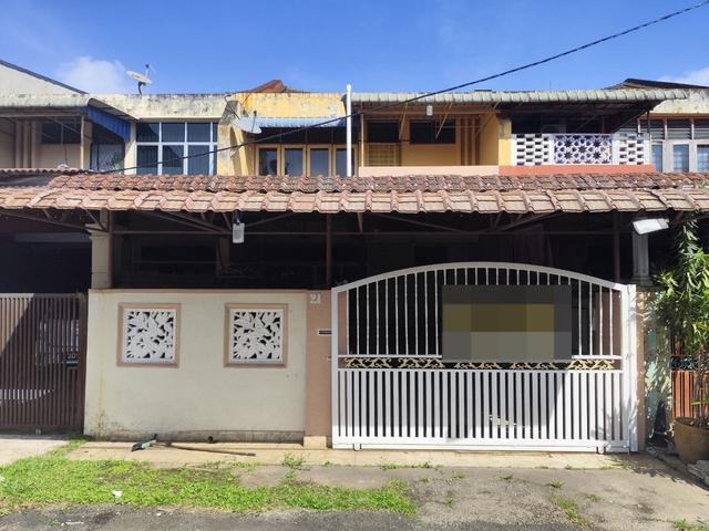 Terraced House for sale in Tringganu