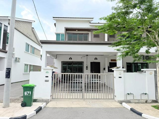 Terraced House for sale in Lunas, Kedah