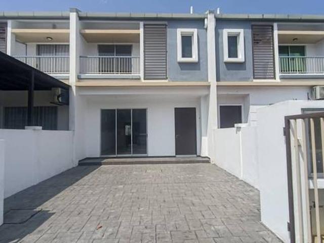 Terraced House for sale in Tanjong Sepat, Selangor