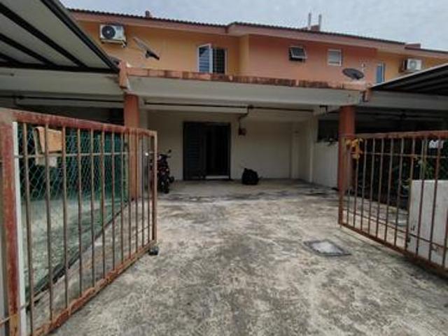 Terraced House for sale in Tanjong Sepat, Selangor