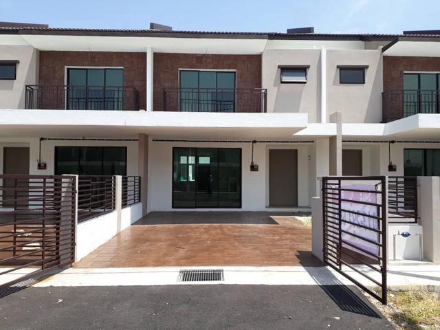 Terraced House for sale in Tanjong Sepat, Selangor