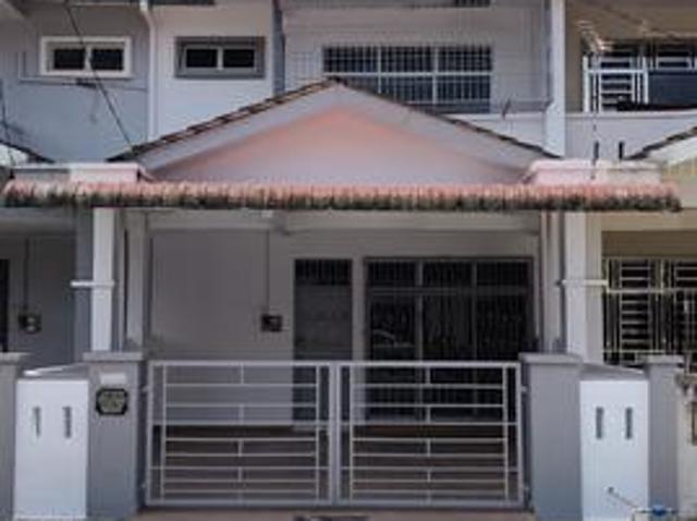 Terraced House for sale in Tringganu