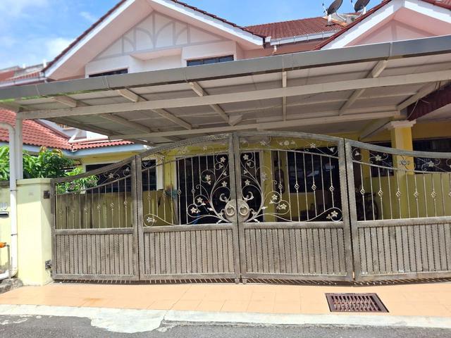 Terraced House for rent in Georgetown, Penang