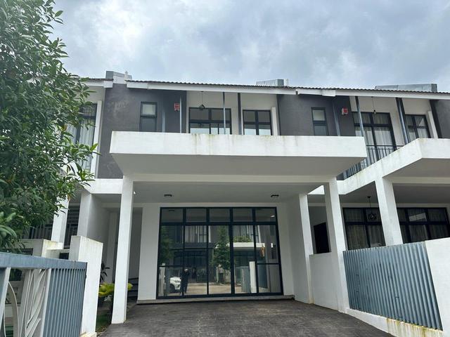 Terraced House for sale in Kuantan