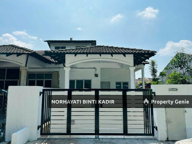 Terraced House for sale in Petaling, Subang Jaya