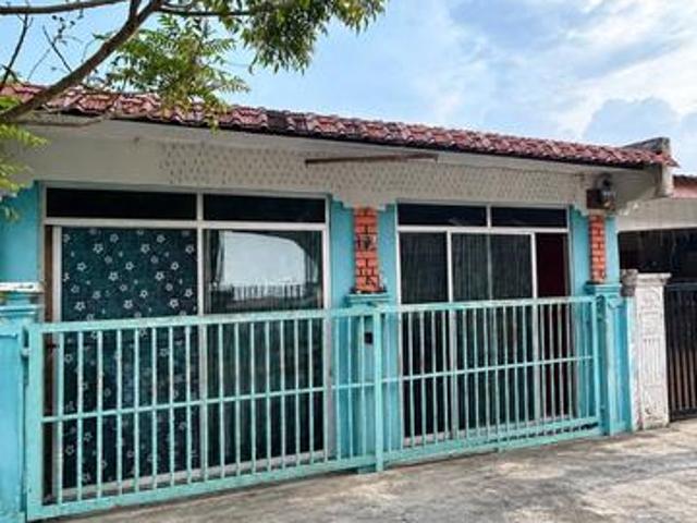 Terraced House for sale in Raub