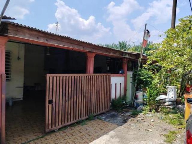 Terraced House for sale in Tanjong Sepat, Selangor
