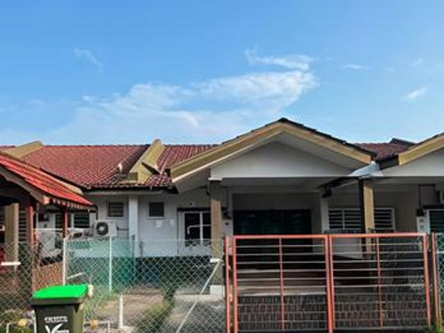 Terraced House for sale in Kangar